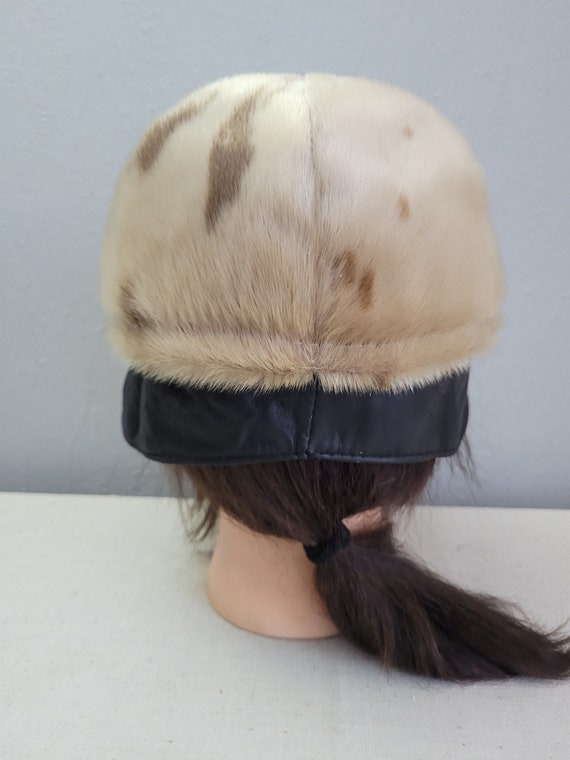 Vintage fur hat / women beige trapper with peak /… - image 5
