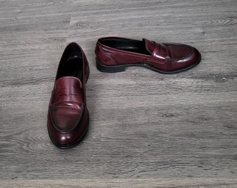 vintage mahagony rote Leder Damen Penny Loafer Mokassins / EU Größe 39 Slip on Schuhe / made in Italy