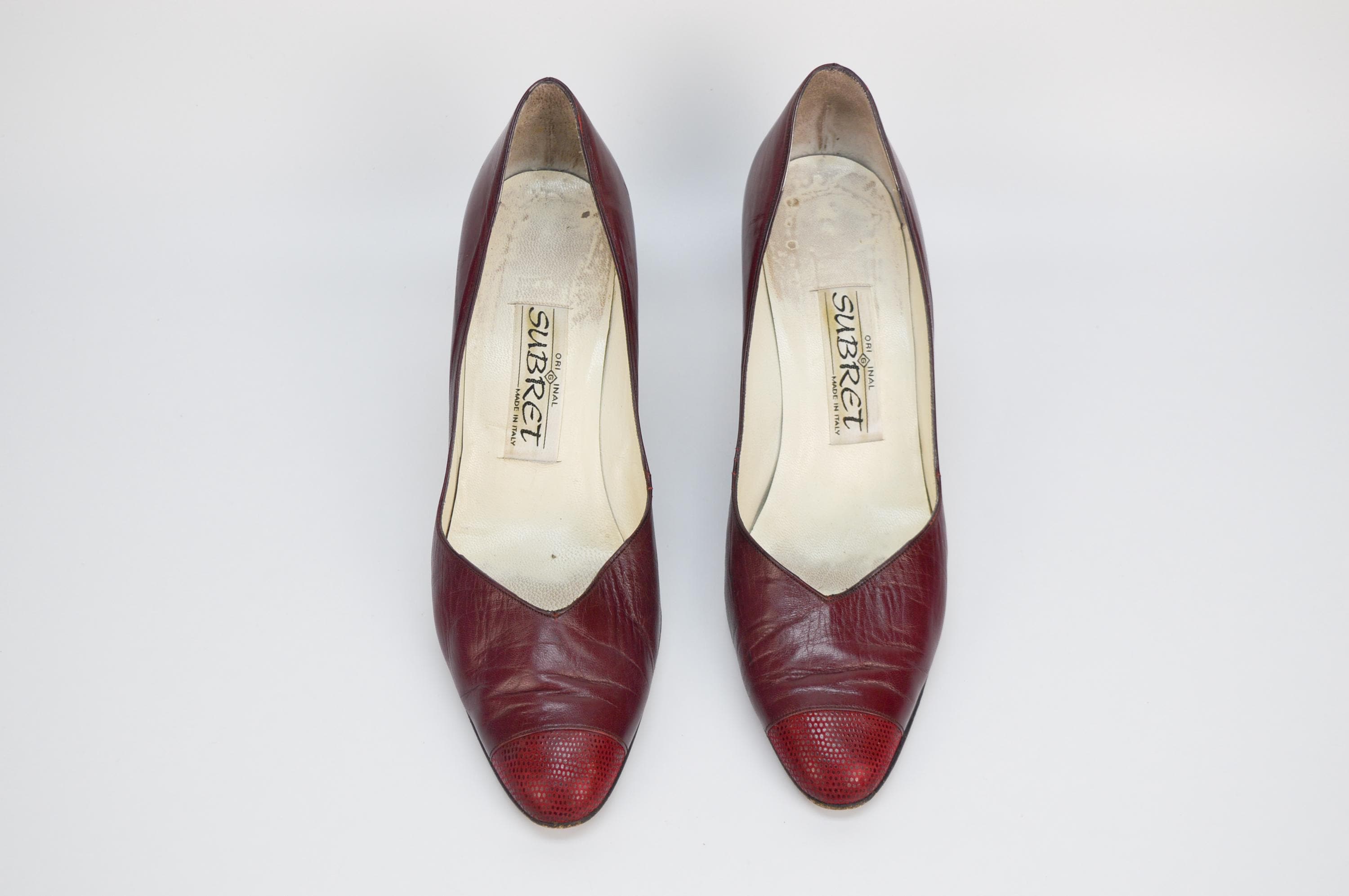 靴 ITALY VINTAGE 1960's Olive Suede Pumps ITALY VINTAGE 1960´s Olive Suede Pumps