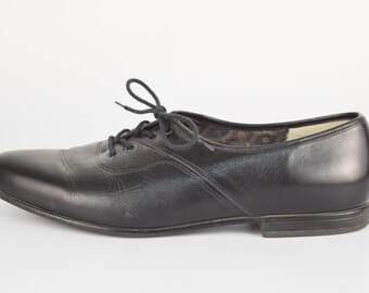 Leather Oxford Lace up Shoes in Black | Pointy Toe Flat Low Leather Oxford Lace up Shoes in Black | Pointy Toe Flat Low
