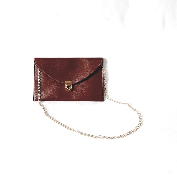 Vintage cognac brown vegan leather shoulder purse with golden removable chain handbag middle century style glamour women clutch european