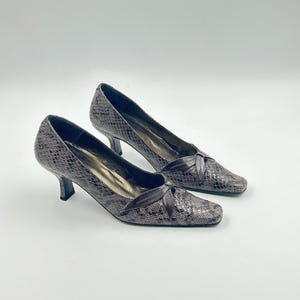 Vintage leren pumps met slangenleer: grijze gemarmerde vierkante neus, maat 9,5 US