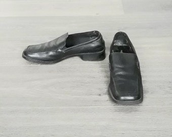 vintage women black square toe shoes / Leather loafers EU size 39  / Spanish European