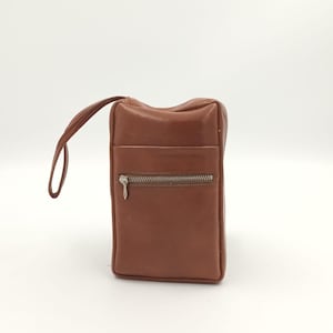 Bolso de mano vintage de piel vegana marrón coñac unisex para hombre, con correa para la muñeca, estilo bohemio, accesorios de los años 70