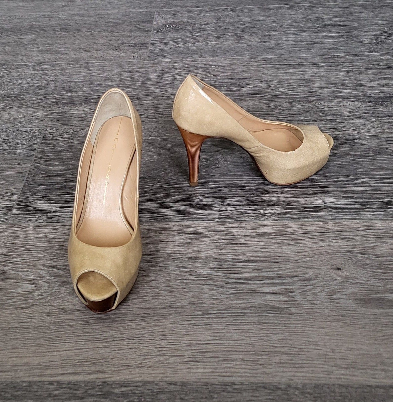 Vintage Women Beige Patent Leather Open Toe Shoes Stiletto