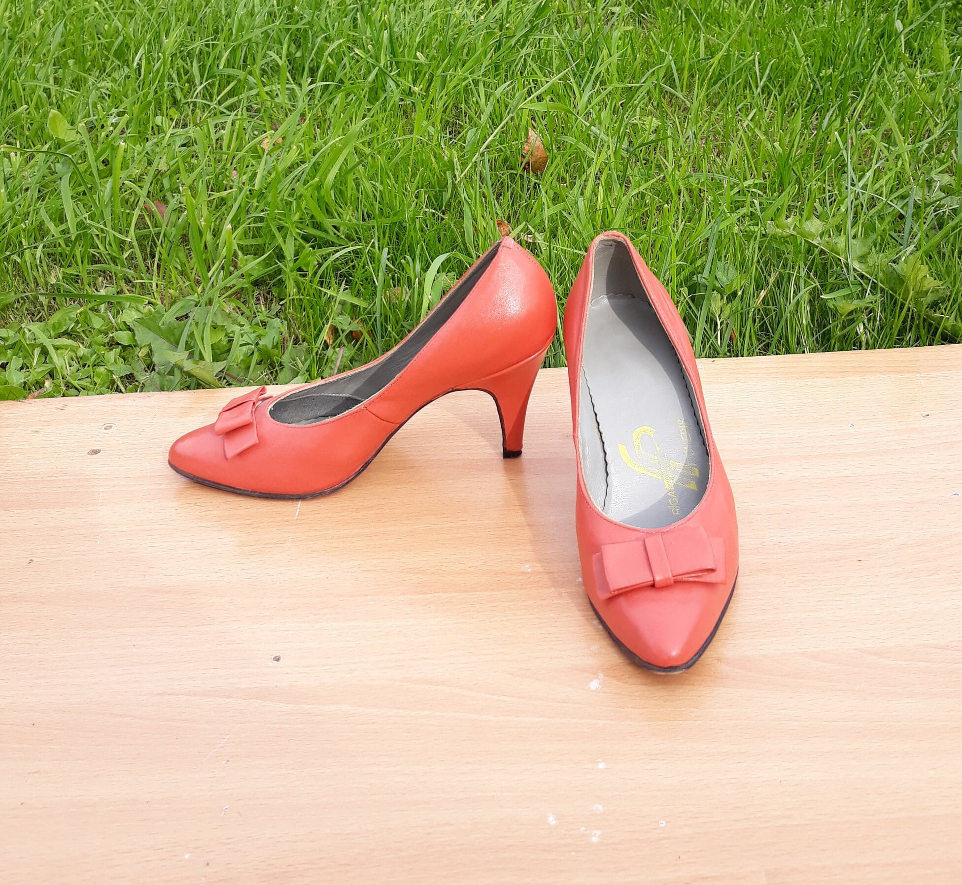 Coral dress shoes womens store