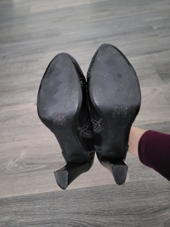 Vintage black ankle high heel brogue shoes Women … - image 9