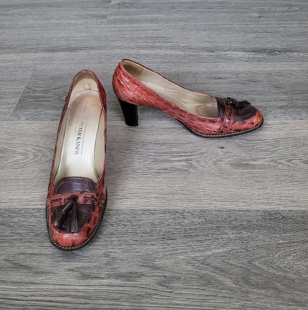 Scarpe da donna vintage in pelle con nappine rosse taglia 1/2
