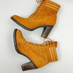 vintage tan brown lace up boots suede leather women ankle chunky heels boot size 40EU 8.5US / Made in Romania