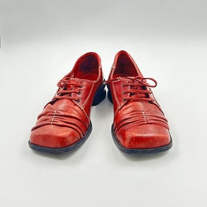 Vintage Brick Red Leather Oxford Shoes: Women&#39;s Size 39EU / 8US