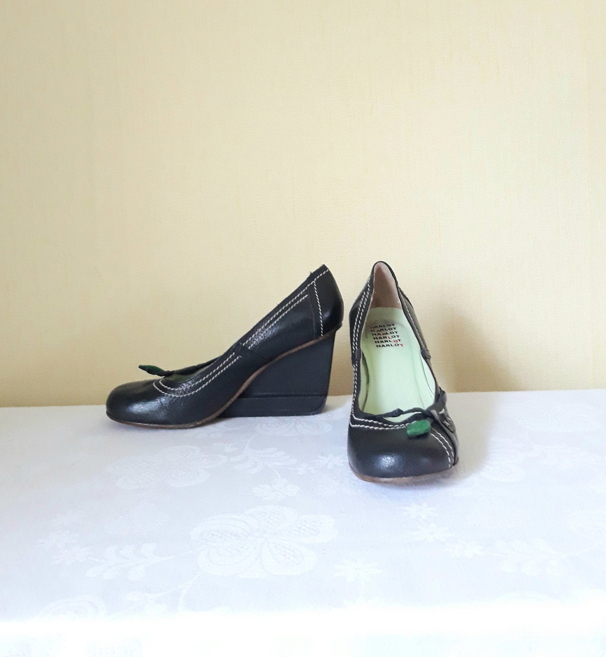 womens black leather wedges