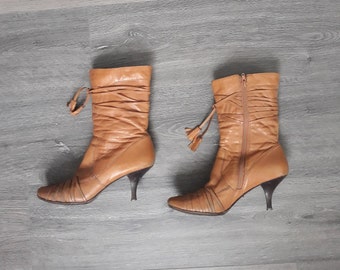 vintage tan brown ankle boots leather women strappy kitten heel footwear size 39 EU made in Brazil