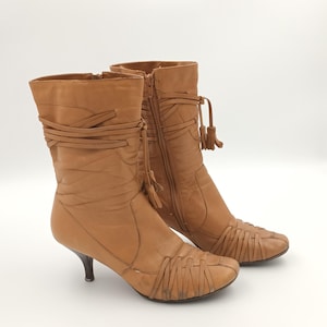 vintage bruinbruine enkellaarsjes leren dames schoenen met bandjes en kleine hak maat 39 EU / made in Brazil