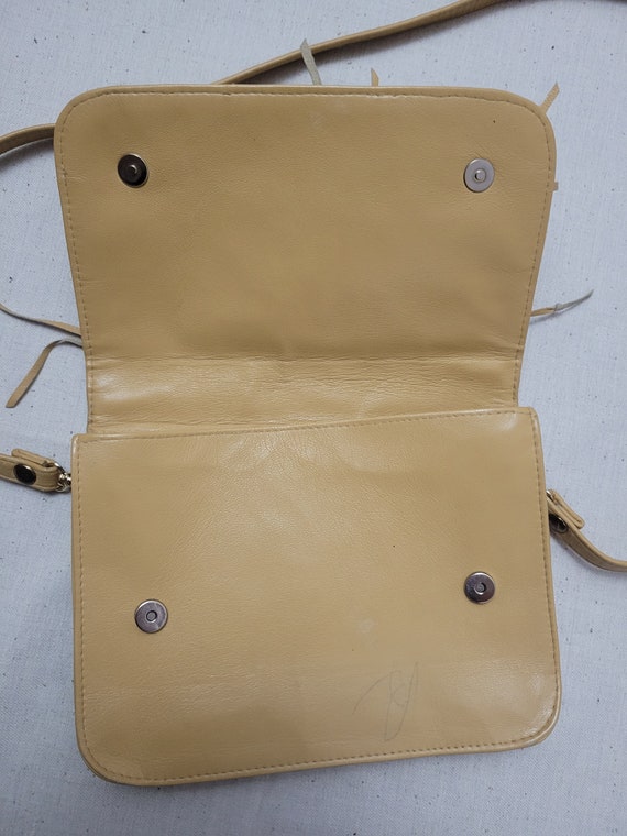 Vintage tan brown fringed bag leather shoulder fr… - image 4