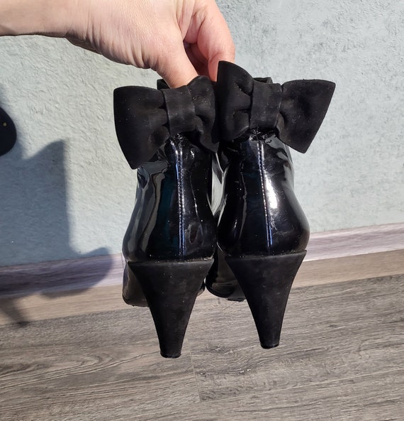 Vintage shiny black patent leather ankle boots fo… - image 4