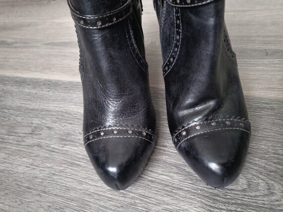 Vintage black ankle high heel brogue shoes Women … - image 3