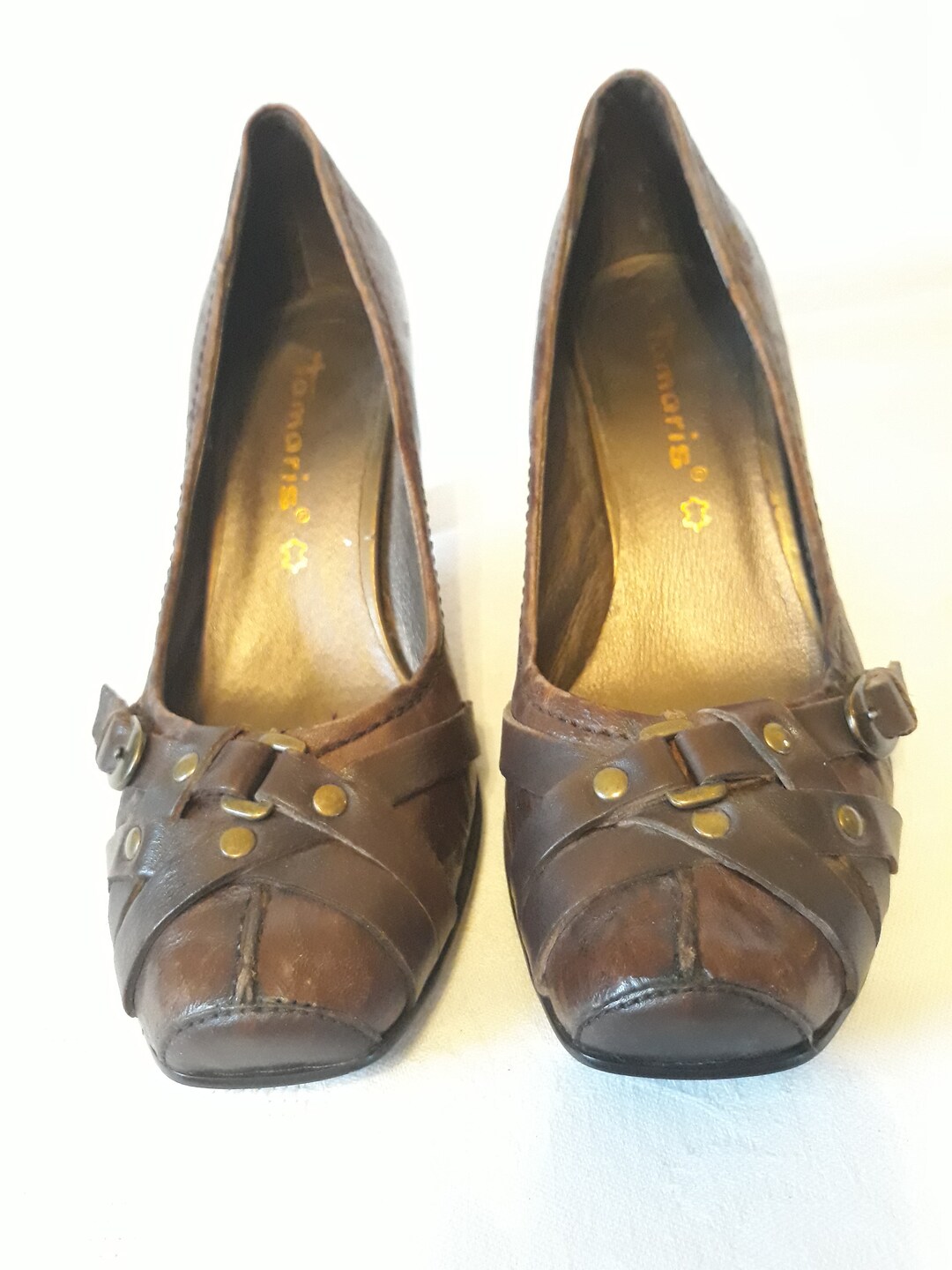 cognac pumps leather