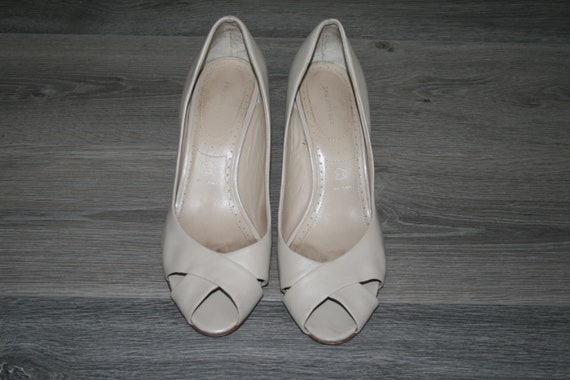 Vintage lederen ivoor sandalen open teen schoenen hoge hak maat 41