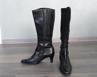 Vintage women leather black y2k knee tall boots UK size 5 square toe kitten heel made in Slovakia