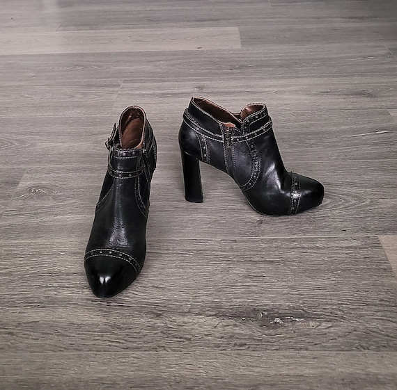 Vintage black ankle high heel brogue shoes Women … - image 1