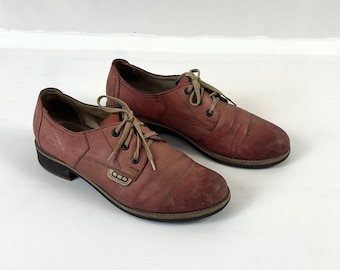 ヴィンテージピンクレザーレディースオックスフォードシューズ：41EU 9.5US レースアップフラットシューズ