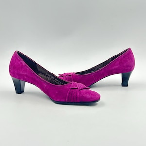 Vintage Suede Bow Pumps: Purple Y2K Low Heel Shoes, Size 5.5 US