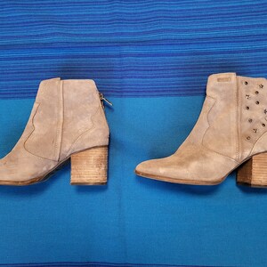 Women s Western Cowboy Boots Embellished 2 tone Brown Leather Rivets and Applique Distressed Boots Size 8 Etsy UK