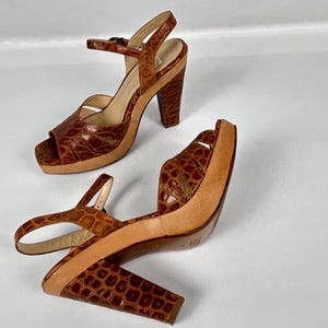 Vintage Leather Brown Platform Croc Sandals: Ankle Strap High Heels (EU 39 / US 8) Made in Italy