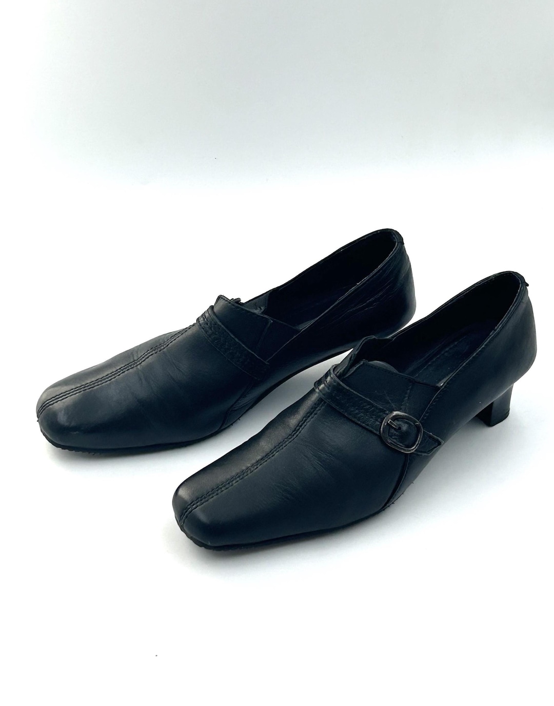 Vintage Black Leather Heeled Loafers: Y2K Square Toe Shoes Size 39