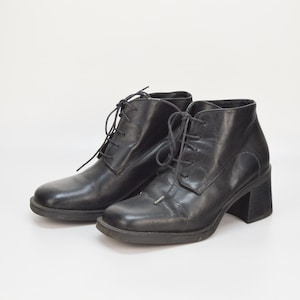 Vintage leren enkellaarzen met veters in zwart voor dames / laarsjes met vierkante neus en blokhak / Maat 36EU 6US
