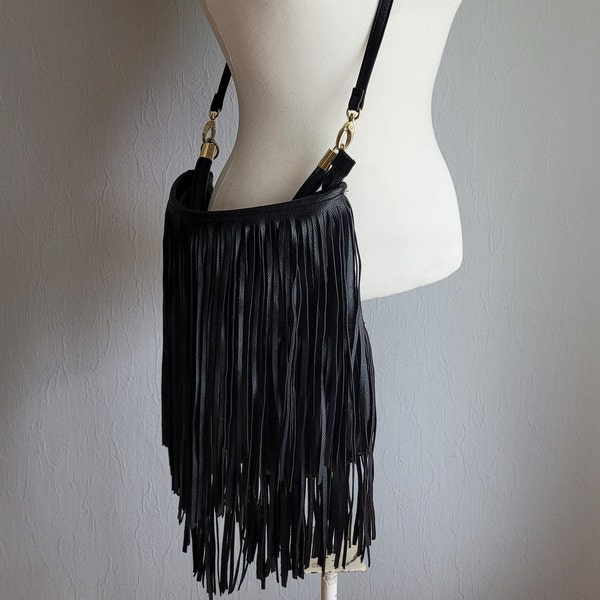 Vegan Leather Fringe Shoulder Bag in Black | Zipped Handbag Wrist Purse for Women | H&M