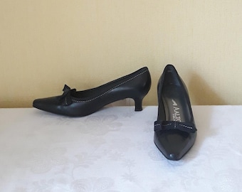 Vintage Schwarze Kitten Heel Pumps mit Schleifchen - EU 37