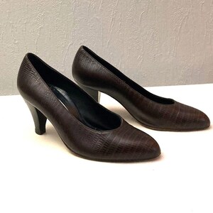 Vintage Croc Leather Pumps: Brown Pointed Toe Heels, Made in Italy, Size 6.5US/37EU