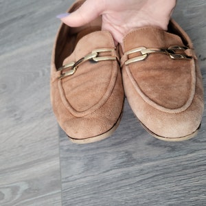 vintage tan brown suede leather women flat shoes Size EU 40 buckle wide loafers Tamaris european image 2