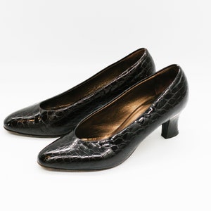 Patent Leather Pumps in Dark Choco Brown | Medium Heel Pointe Women Reptile Shoes | Size 35EU 3UK By Peter Kaiser | Made in Germany