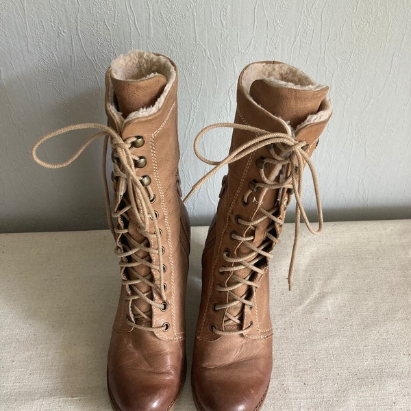 brown leather lace up calf boots / size 38 EU / heeled combat winter boots/ Lasocki