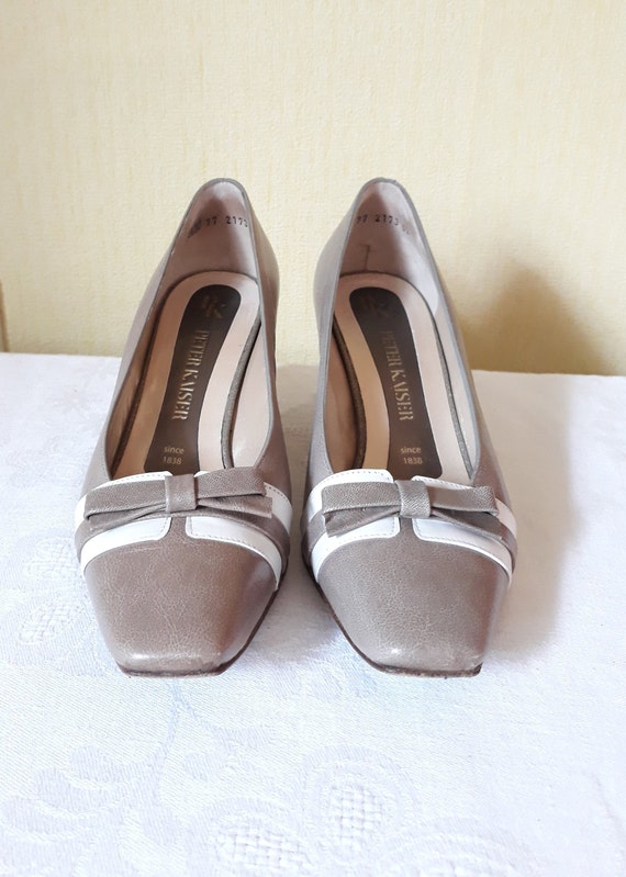 Vintage cappuccino brown leather women shoes size 