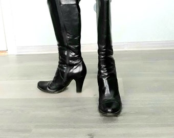 vintage black leather tall knee women boots heeled 36 1/2 EU size italian made in Italy