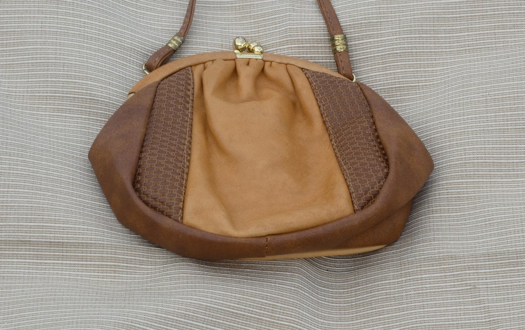 Vintage Brown Leather Shoulder Purse With Kiss Lock Bag Retro Small