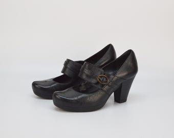 Vintage Leather Clarks Mary Jane Heels: Black Platform Pumps, Size 39EU