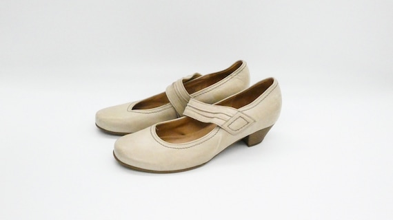 Vintage White off Leather Strappy Mary Jane Pumps With Low Heel Comfy Shoes Size UK 6 Gabor Footwear Etsy UK