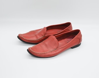 Vintage Leather Pointy Loafers in Red  | moccasin Pointy Toe Slip On Flat Shoes for Women | Size EU 37  Ecco