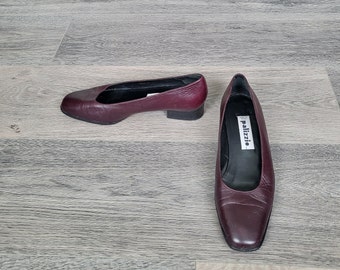 vintage oxblood red leather women loafers / EU size 40 slip on shoes / low heel pumps / made in Spain