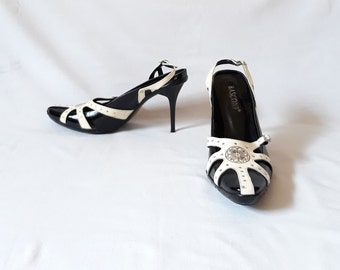 vintage women white and black patent leather sling back shoes European 37 EU size