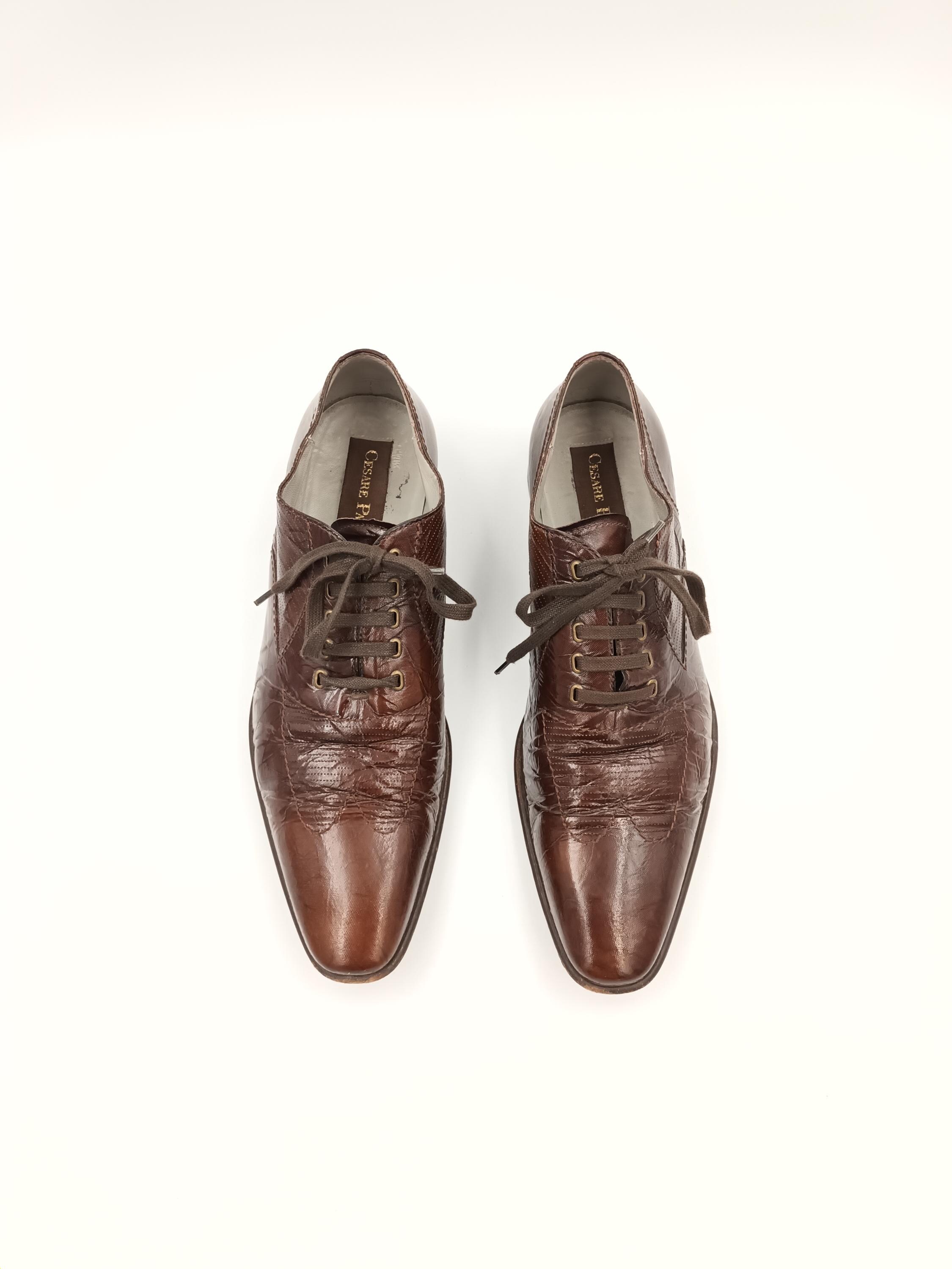 Vintage Cesare Paciotti Wingtip Oxfords: Chestnut Brown  display picture 2