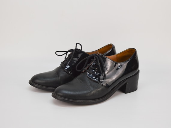Vintage Black Leather Oxford Shoes: Chunky Heel Derby, Size 39 EU