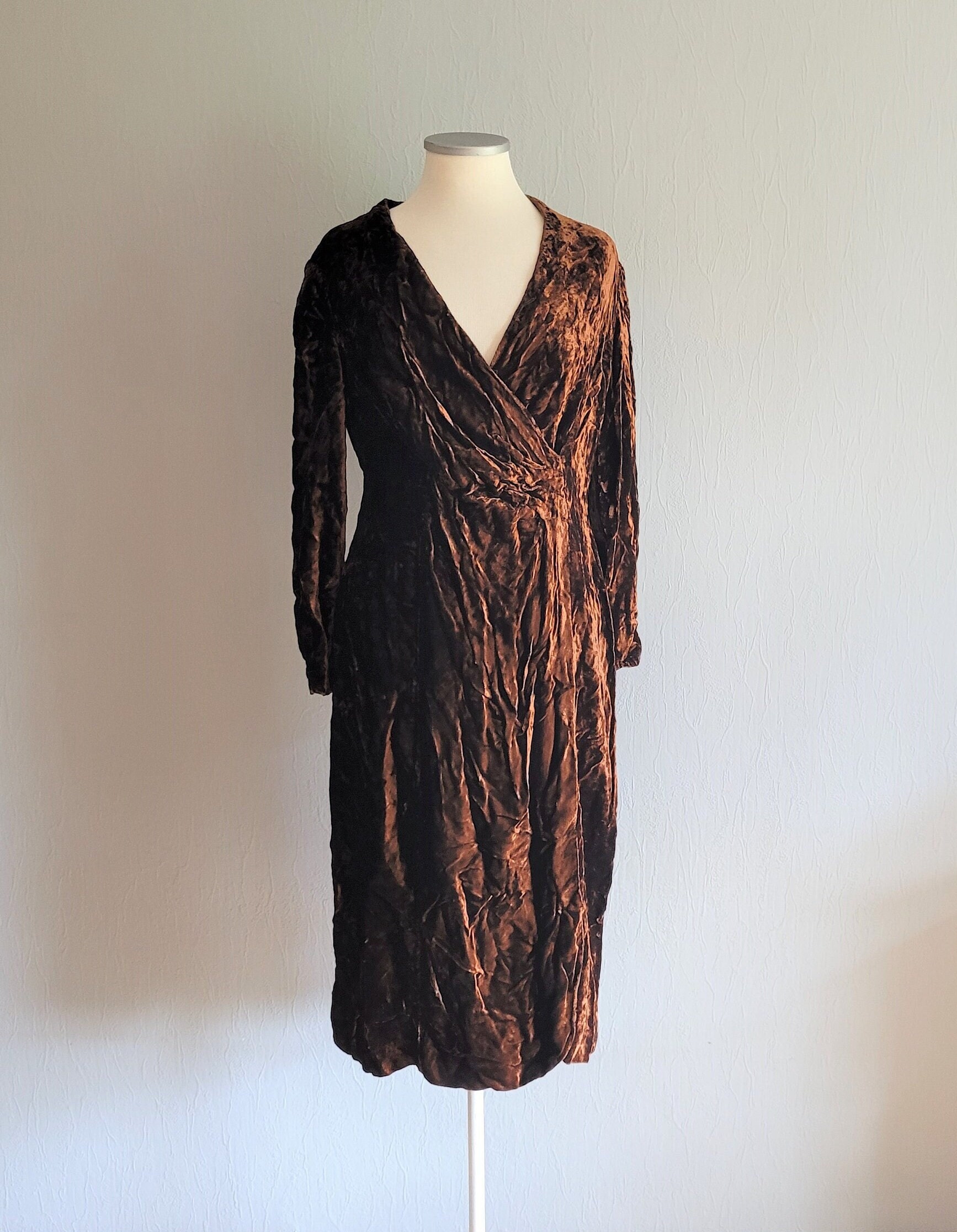 Vintage Brown Velvet Midi Dress: 70s Retro V-Neck Women Clothes