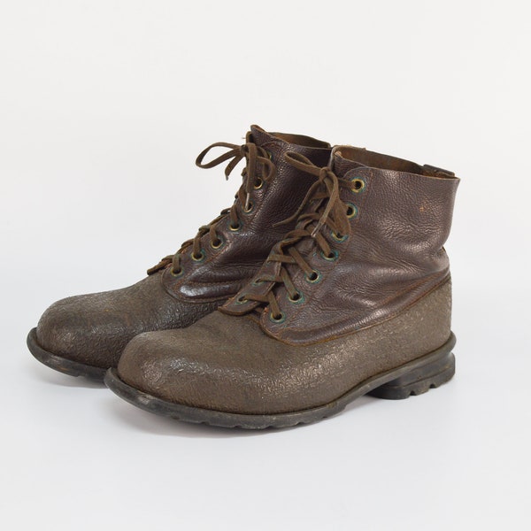 Vintage Leather Army Boots in Brown for Men | Military Combat Surplus Lace Up Ankle Boots | Size EU 42.5 | Made in Sweden 1971