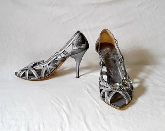 Sandales argentées en cuir vintage avec faux diamants / escarpins italiens à bouts ouverts, pointure 38EU, chaussures 7US / Made in Italy