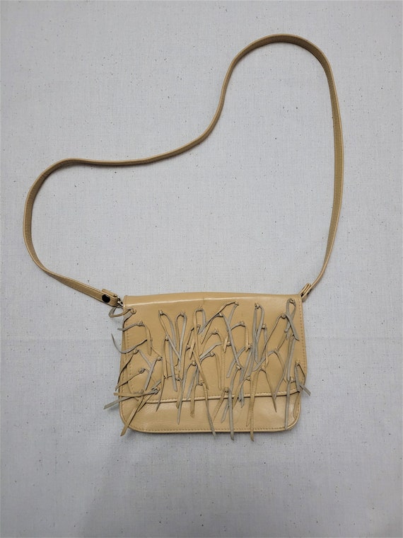 Vintage tan brown fringed bag leather shoulder fr… - image 1